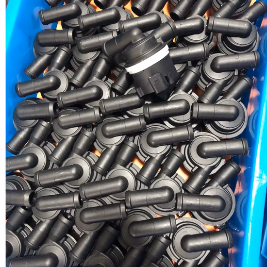 Bbmart Auto Parts Engine Coolant Water Pump for Audi A3 S3 A4 B8 VW Jetta Passat Cc OE 06h121026af 06h 121 026 Af